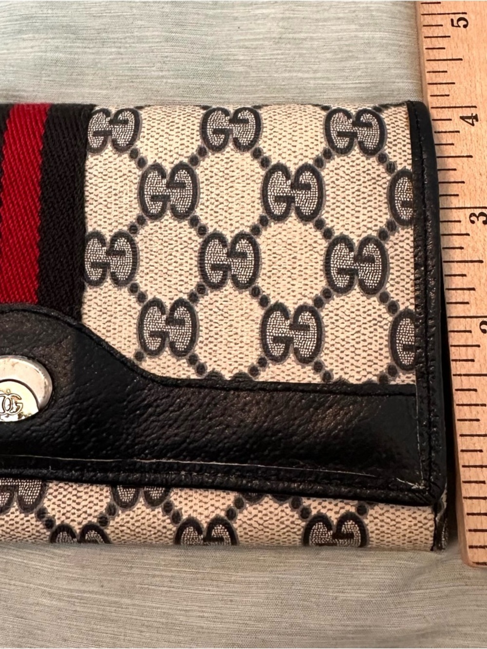 Vintage Gucci Navy Blue Wallet Monogram GG Kiss Lock Compartments Card Slots - Picture 15 of 15